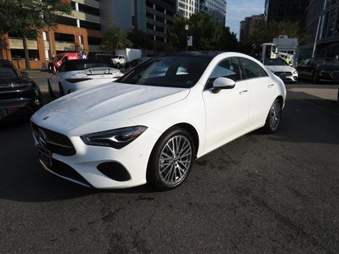 Used 2025 Mercedes-Benz CLA 250 4MATIC image 1