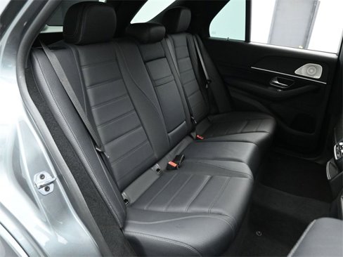 Used 2023 Mercedes-Benz GLE 450 4MATIC w/ AMG Line Exterior image 18