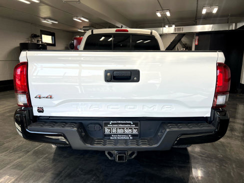 Used 2020 Toyota Tacoma SR5 image 12