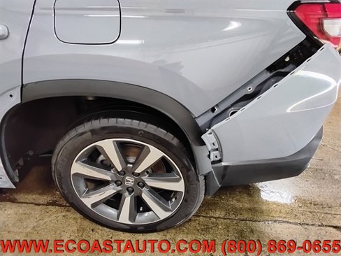 Used 2025 Honda Pilot Touring image 19