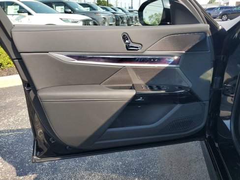 New 2025 BMW 760i xDrive image 20