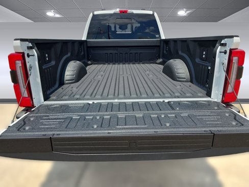 New 2025 Ford F350 Platinum w/ FX4 Off-Road Package image 26