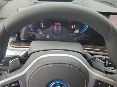 New 2026 BMW X5 xDrive50e w/ M Sport Package image 29