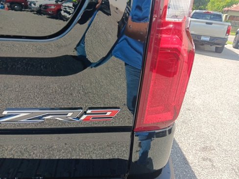 New 2026 Chevrolet Silverado 1500 ZR2 image 16