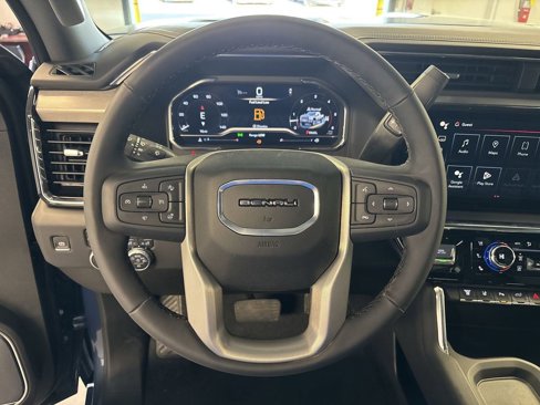 New 2025 GMC Sierra 2500 Denali w/ Denali Reserve Package image 13