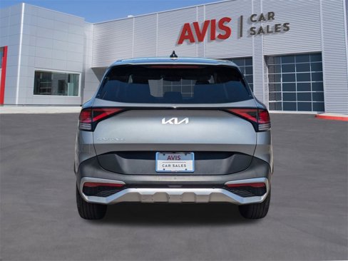 Used 2024 Kia Sportage LX image 7