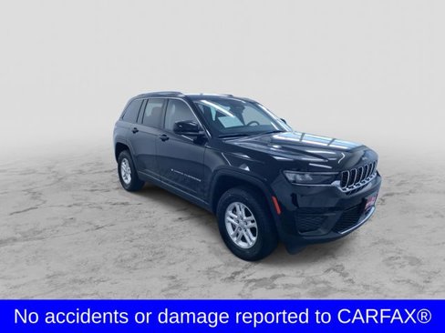 Used 2023 Jeep Grand Cherokee Laredo image 3