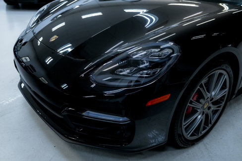 Used 2023 Porsche Panamera GTS image 15