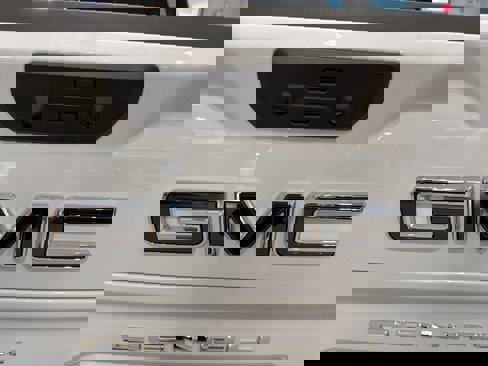 New 2026 GMC Sierra 1500 Denali Ultimate image 9