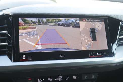 New 2025 Audi Q4 e-tron Premium Plus image 28