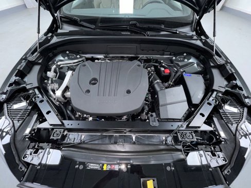 New 2026 Volvo XC60 B5 Plus w/ Climate Package image 18