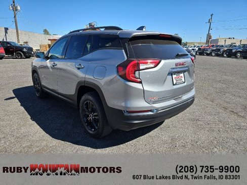 Used 2023 GMC Terrain AT4 image 5