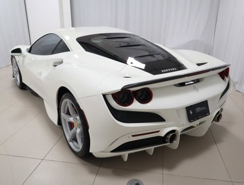 Certified 2022 Ferrari F8 Tributo image 15