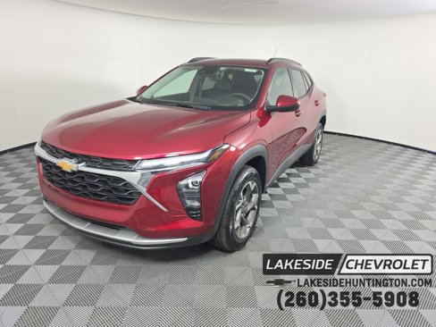 New 2025 Chevrolet Trax LT w/ Driver Confidence Package image 1