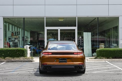 New 2025 Porsche Panamera 4 image 6