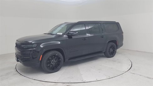 New 2025 Jeep Wagoneer L Series II w/ Premium Group I image 8