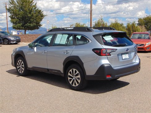 Certified 2024 Subaru Outback 2.5i image 6
