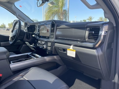 New 2025 Ford F350 Lariat w/ Lariat Ultimate Package image 29