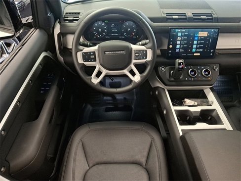 Used 2025 Land Rover Defender 110 S image 11