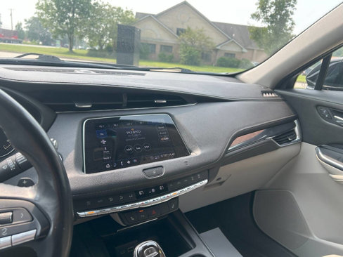 Used 2020 Cadillac XT4 Luxury image 16