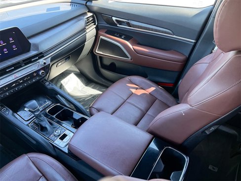 Used 2023 Kia Telluride EX w/ EX Captain's Chair Package image 25