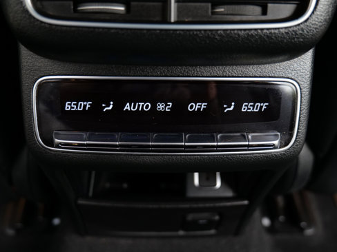 Used 2022 Mercedes-Benz GLE 450 4MATIC w/ AMG Line Exterior image 52