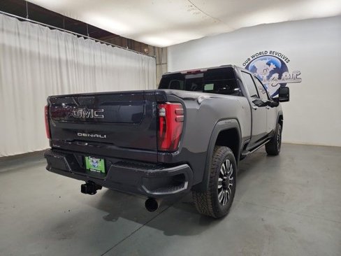 Used 2024 GMC Sierra 2500 Denali Ultimate w/ Snow Plow Prep/Camper Package image 11