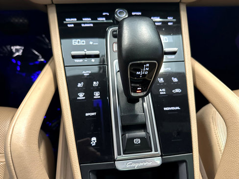 Used 2019 Porsche Cayenne image 39