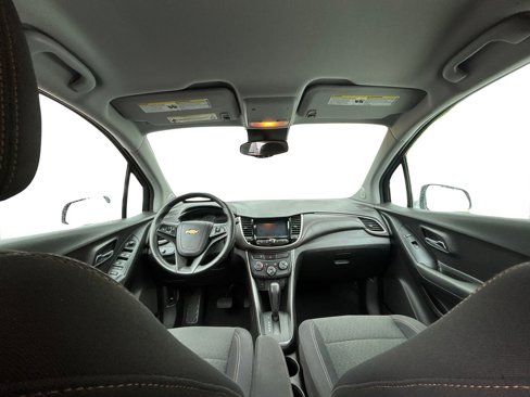 Used 2017 Chevrolet Trax LS w/ Fleet Convenience Package image 17
