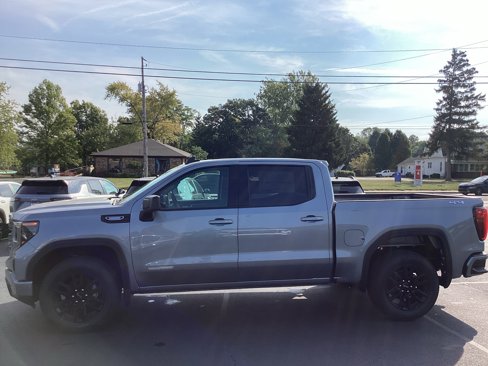 New 2026 GMC Sierra 1500 Elevation image 3