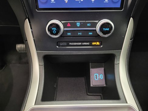 Used 2024 Ford Edge SEL image 33