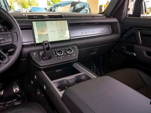 New 2025 Land Rover Defender 110 V8 image 24