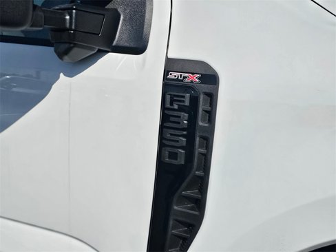 New 2026 Ford F350 4x4 Crew Cab Super Duty image 11