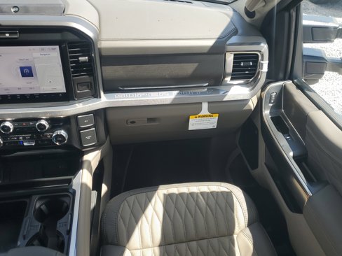 New 2026 Ford F450 Platinum image 13
