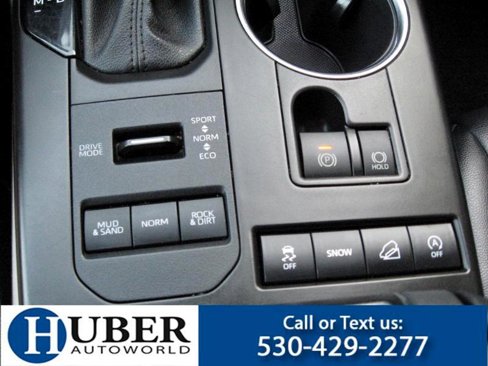 Used 2021 Toyota Highlander XLE image 9