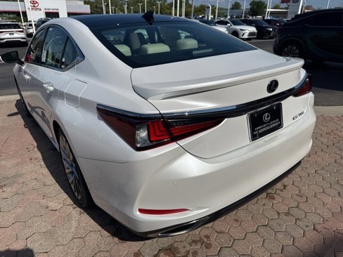 New 2025 Lexus ES 350 Luxury image 33