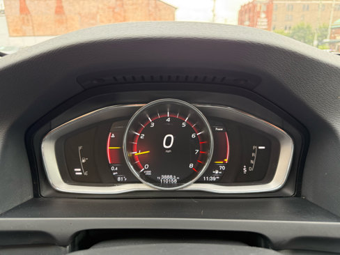 Used 2018 Volvo S60 T5 Inscription image 14
