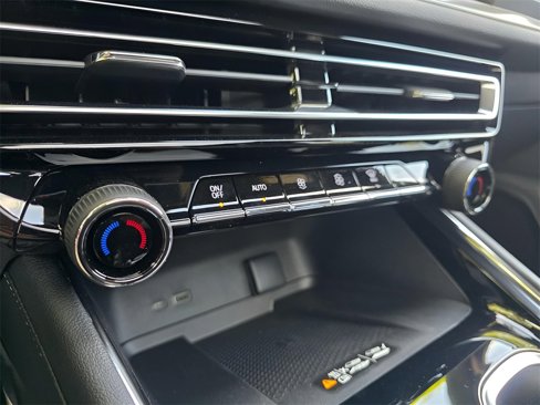 New 2026 Chevrolet Traverse LT w/ Sun and Wheel Package image 36
