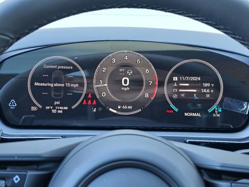 New 2025 Porsche Cayenne Coupe image 28