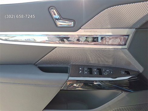 New 2026 BMW 750e xDrive w/ Premium Package image 11