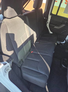 Used 2015 Jeep Wrangler Unlimited Sport image 19