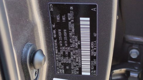 Used 2024 Toyota Highlander XLE image 39