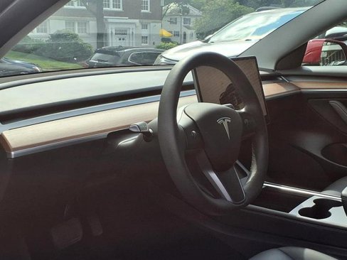 Used 2022 Tesla Model 3 Long Range image 17
