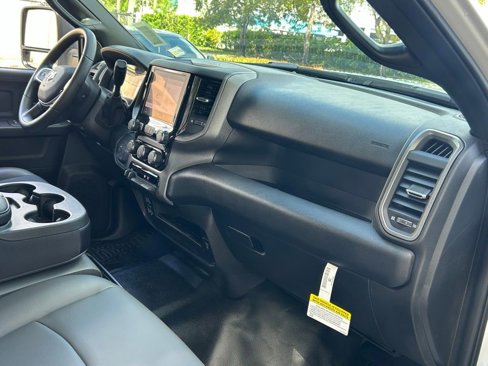 New 2026 RAM 3500 Tradesman w/ Chrome Appearance Group image 31