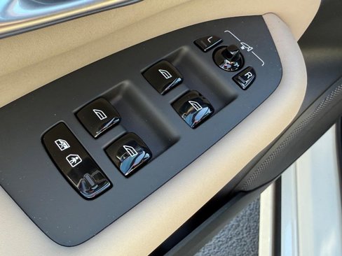New 2026 Volvo XC90 B6 Plus w/ Protection Package Premier image 10
