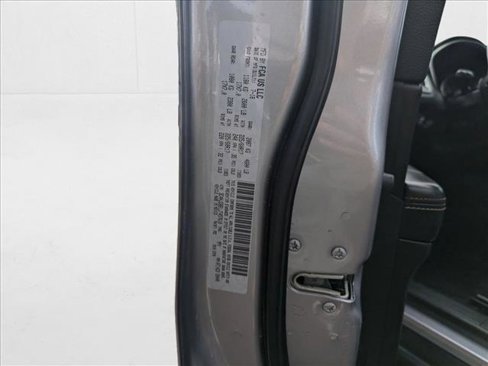 Used 2018 Jeep Compass Latitude image 22