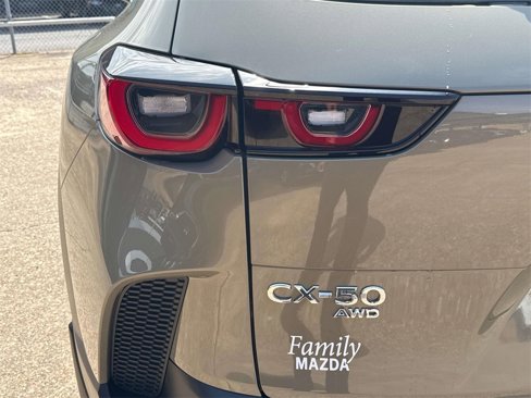 New 2025 MAZDA CX-50 Meridian Edition w/ Apex Package image 8