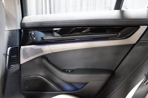 New 2025 Porsche Panamera 4 image 23