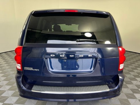 Used 2013 Dodge Grand Caravan SE image 4