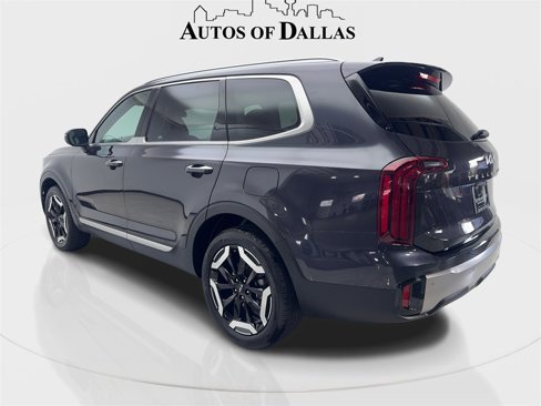 Used 2025 Kia Telluride S image 9